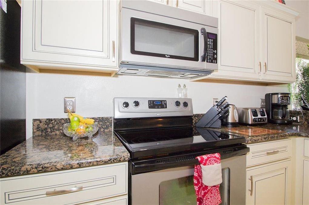 HAMPTON ESTATES - Residential