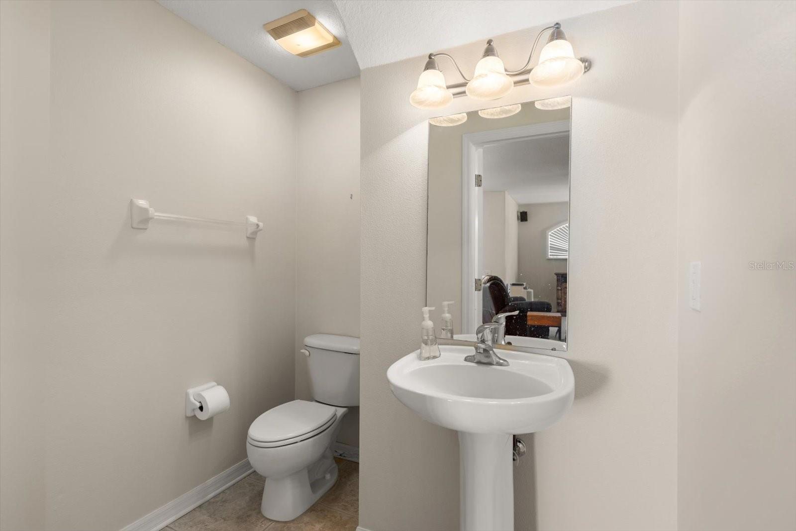 SUN KETCH TWNHMS AT LAKE AVE - Residential