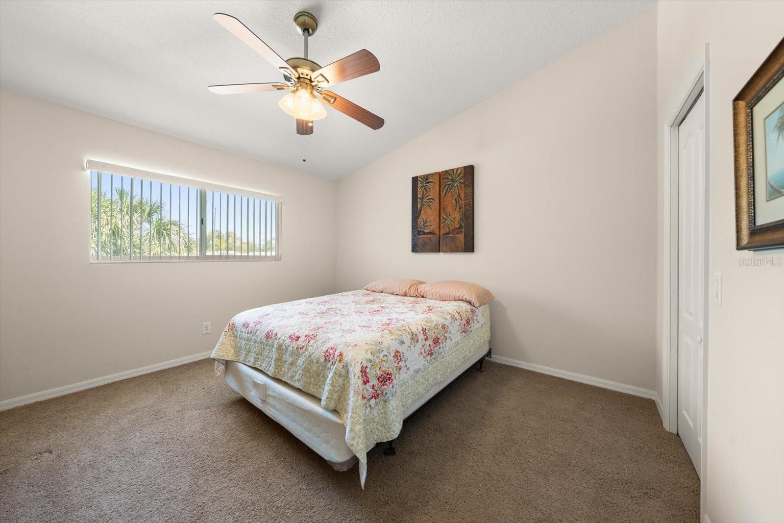 SUN KETCH TWNHMS AT LAKE AVE - Residential