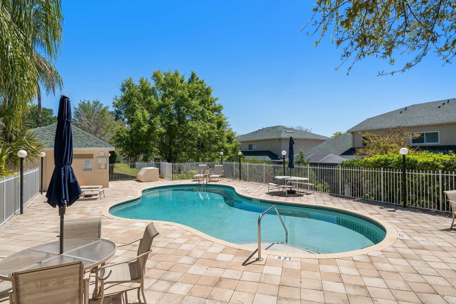 SUN KETCH TWNHMS AT LAKE AVE - Residential