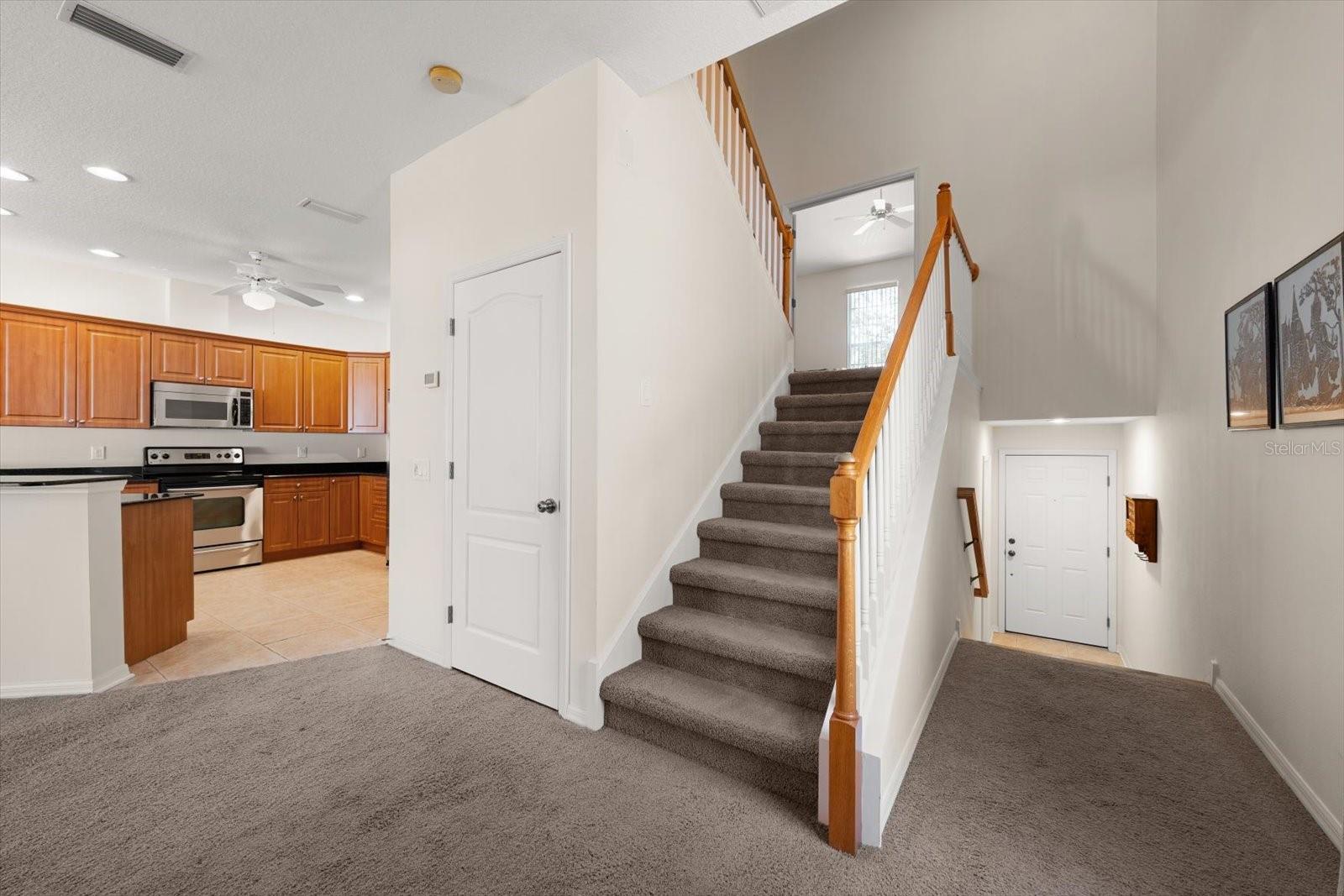 SUN KETCH TWNHMS AT LAKE AVE - Residential