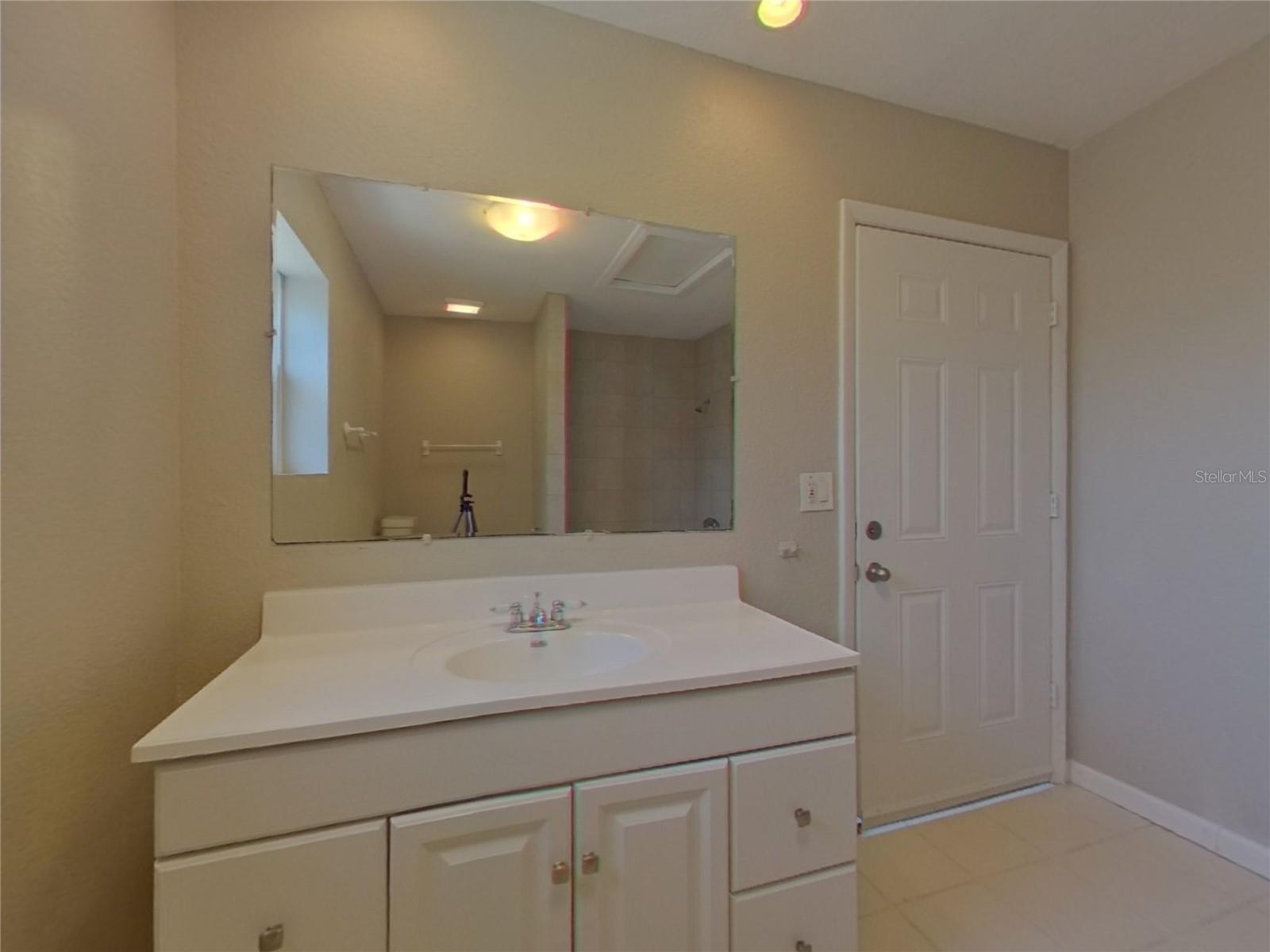 NEWPORT UNIT 1 - Residential Lease