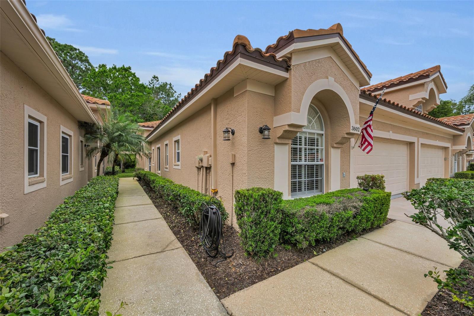 SALEM SQUARE - Residential