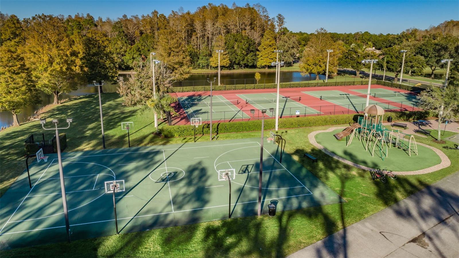 SALEM SQUARE - Residential