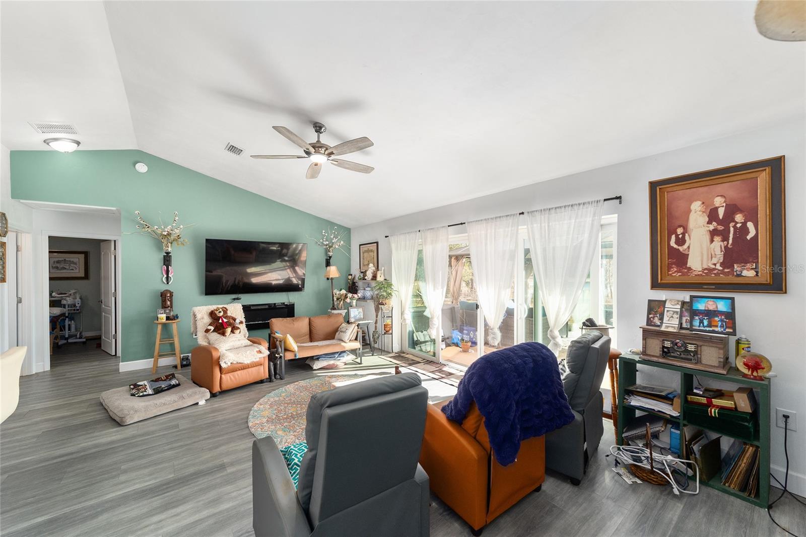 UNIT 2 LAKE IN THE WOODS SUB - Residential