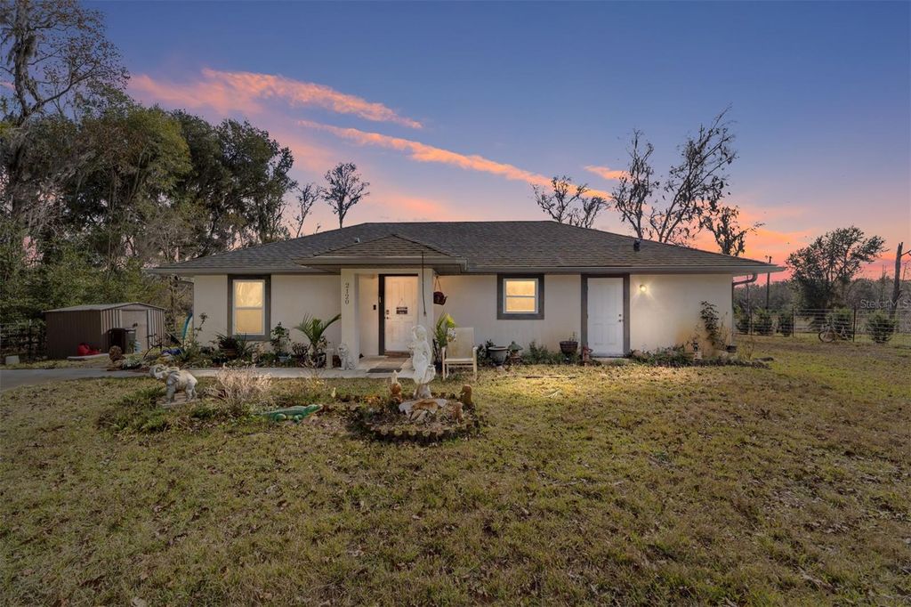 Photo of 2120 SE 41st Way, Trenton, FL 32693 (MLS # OM716379)