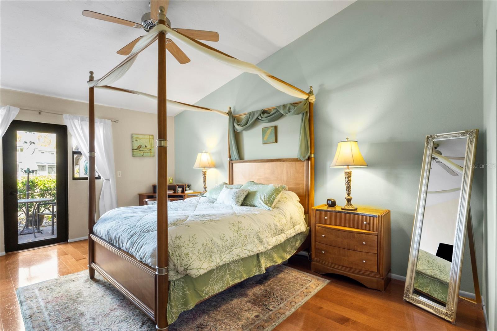 HUNTERS WALK - HAMLETS - Residential