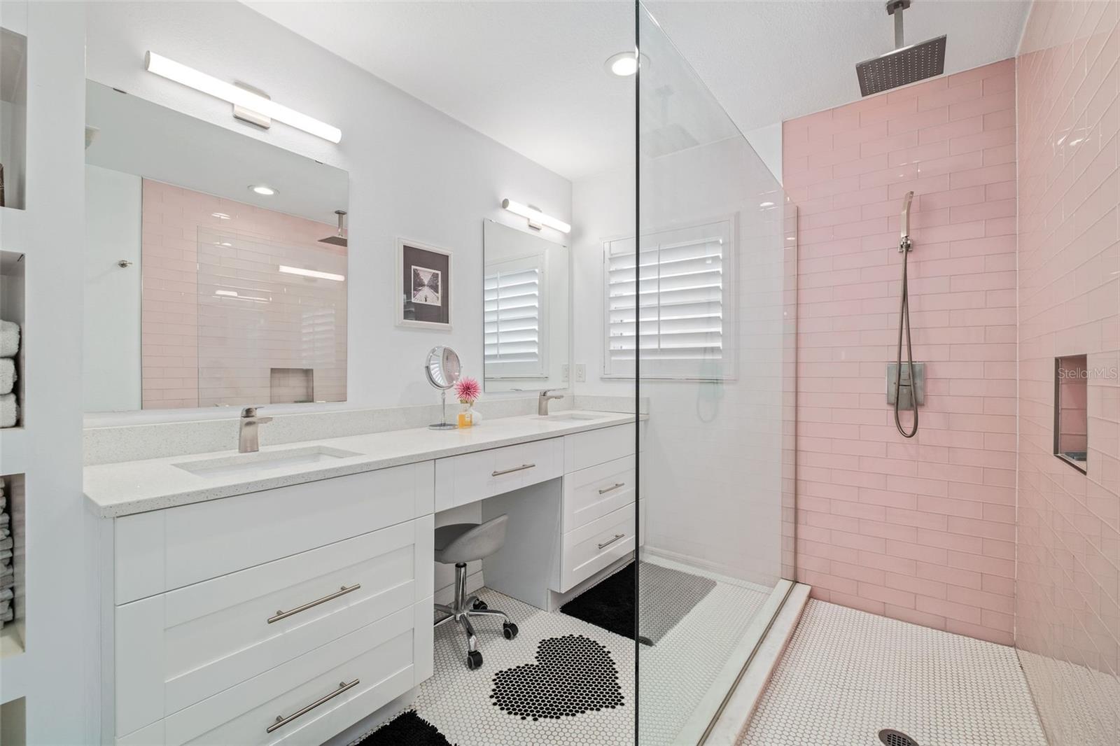 ORANGE TERRACE - Residential