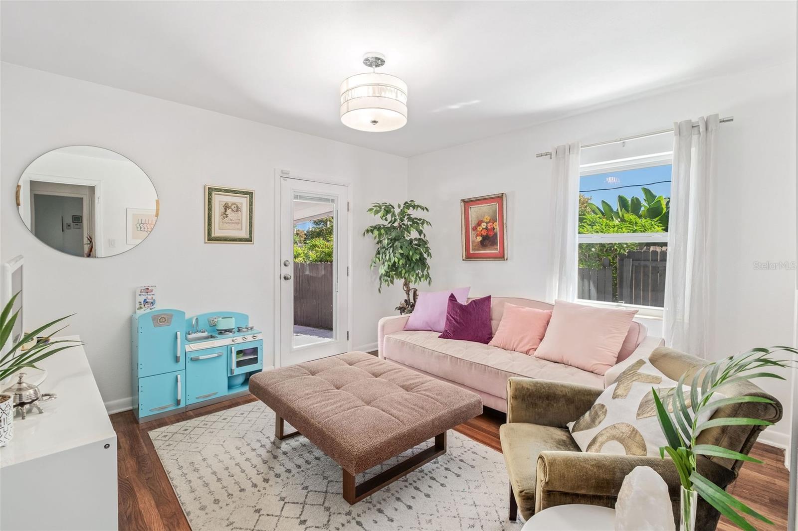 ORANGE TERRACE - Residential