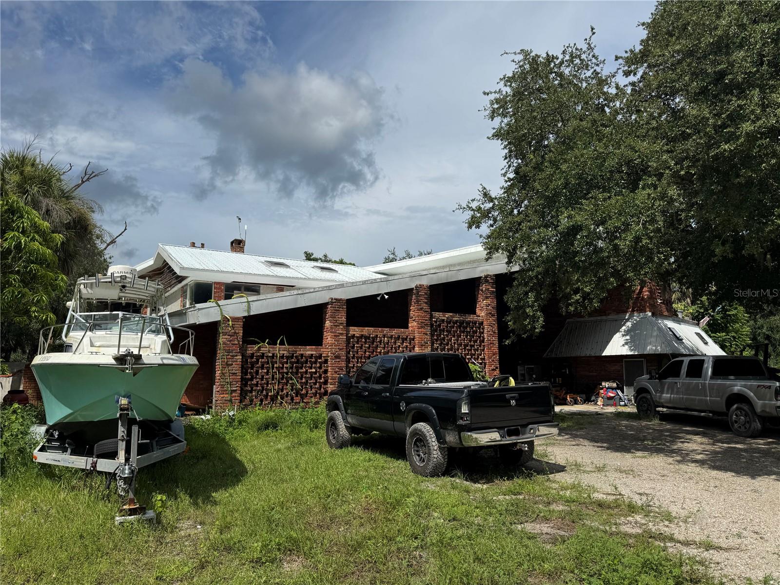 NORTH SHORE/KINGSWAY - Residential