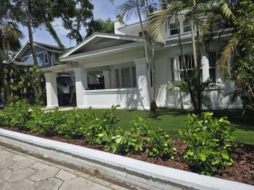 691 10TH AVENUE S ST PETERSBURG FL 33701