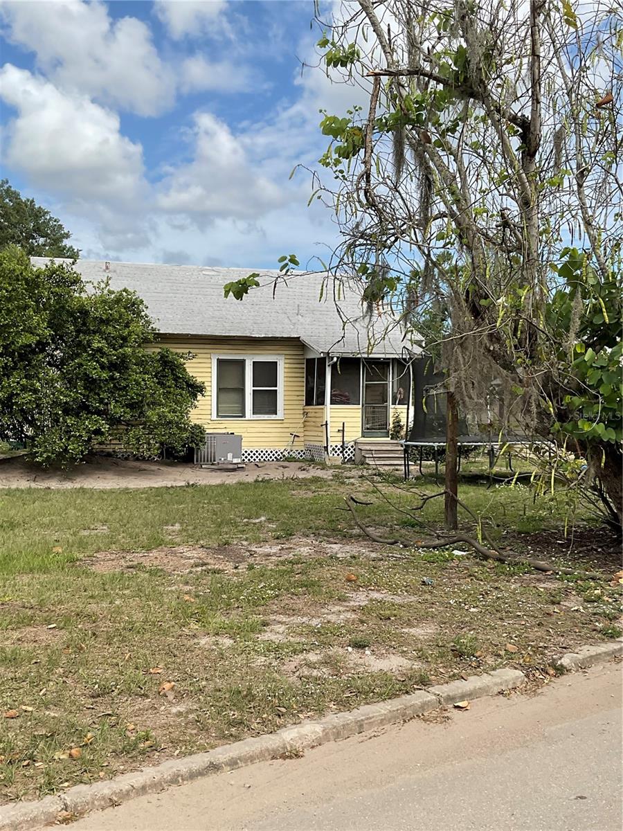 628 E MAGNOLIA STREET