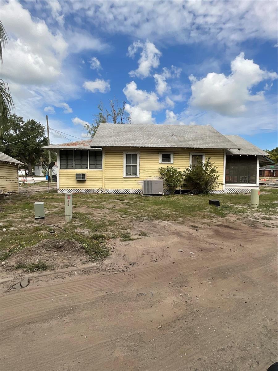 628 E MAGNOLIA STREET