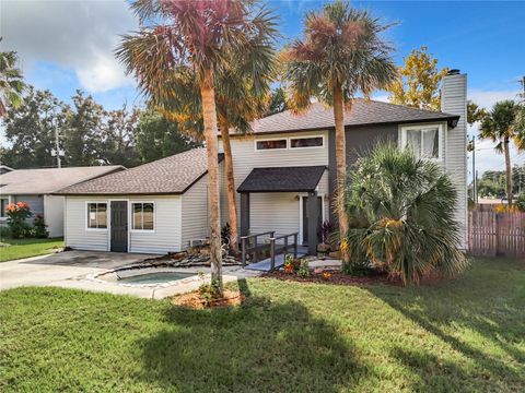 A home in LONGWOOD