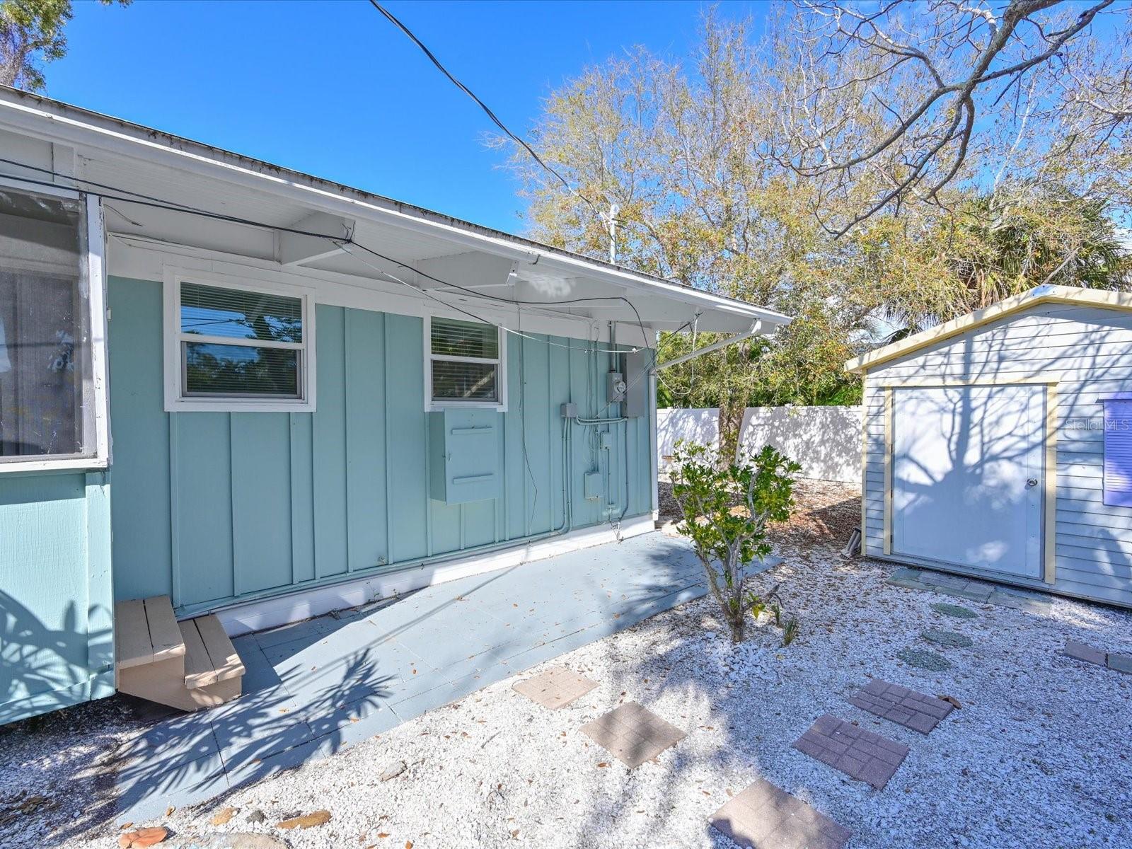 LUANA ISLES - Residential