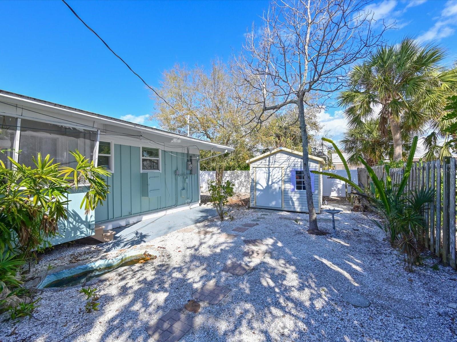 LUANA ISLES - Residential