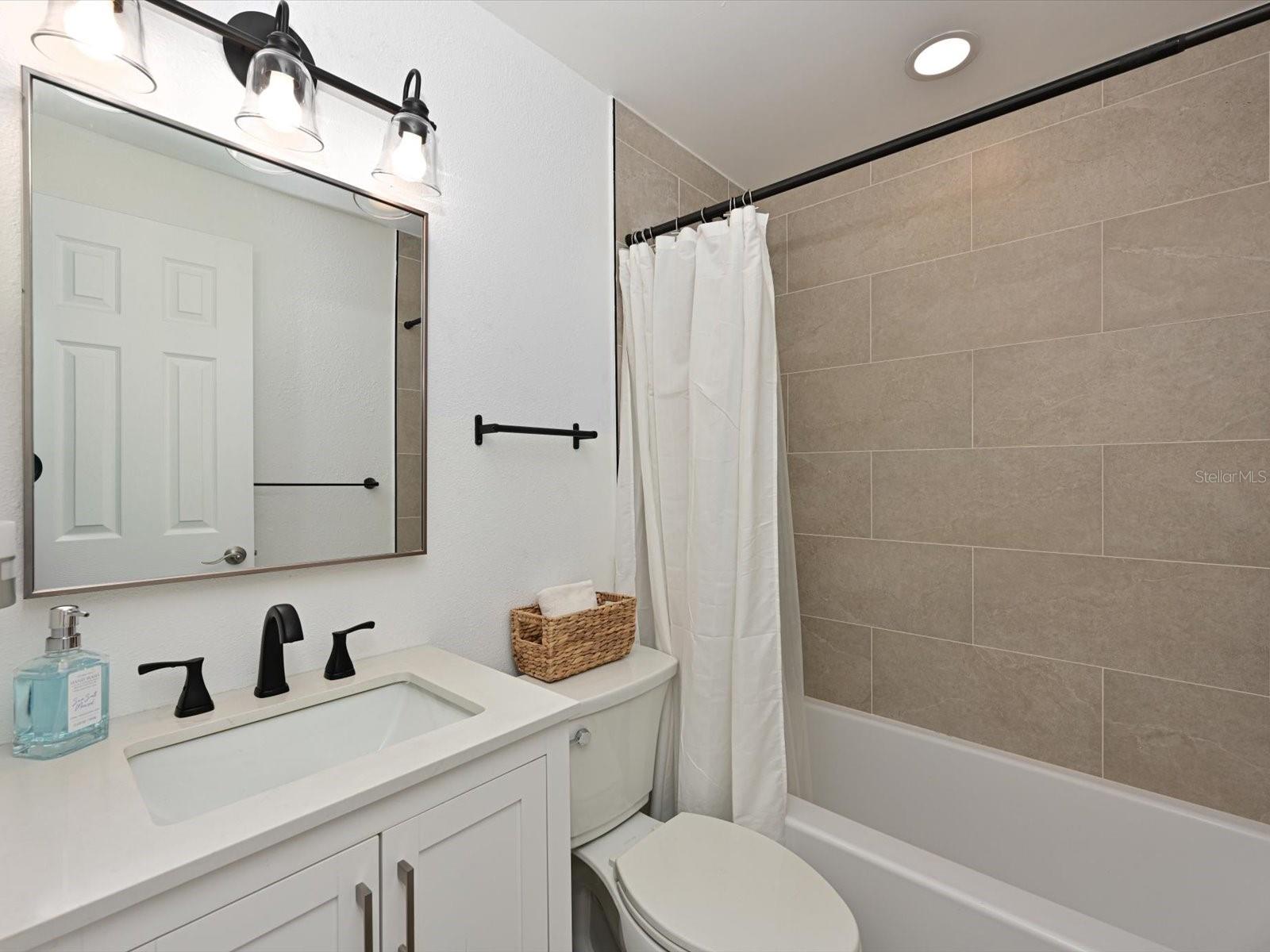 LUANA ISLES - Residential