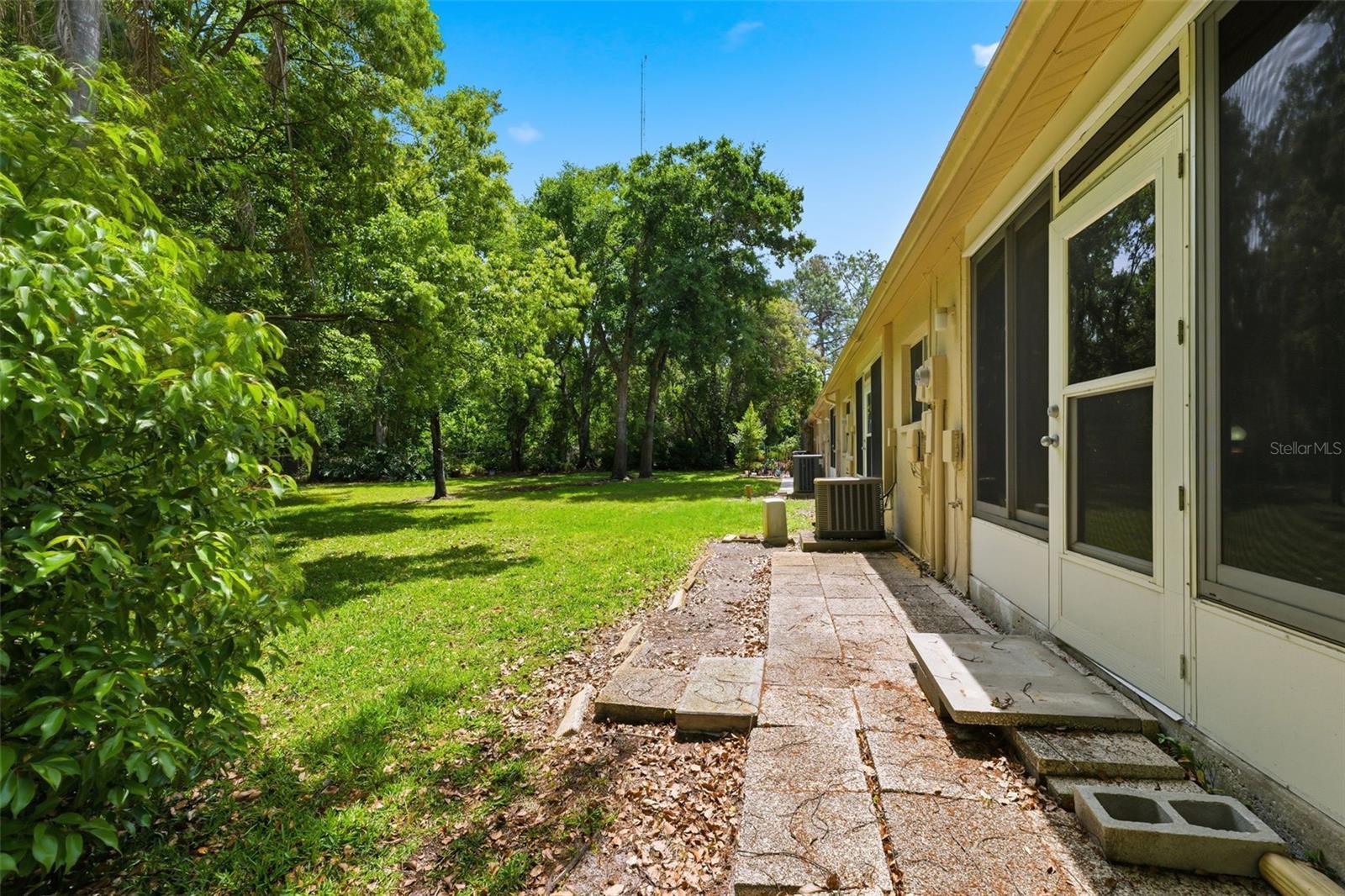 BRIAR PATCH - Residential