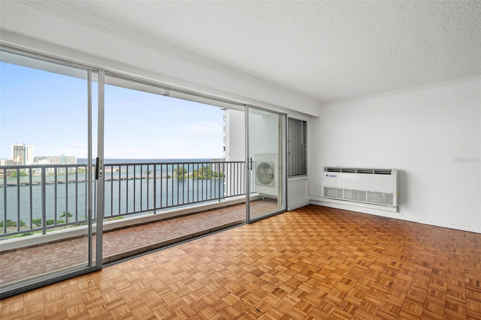 PALMA REAL CONDOMINIUM - Residential Lease