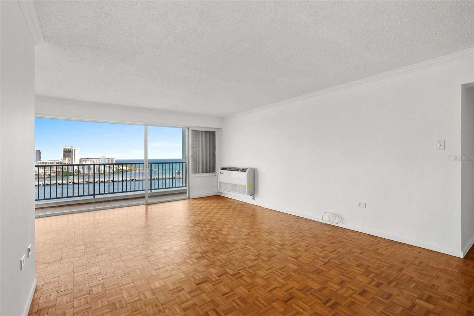 PALMA REAL CONDOMINIUM - Residential Lease