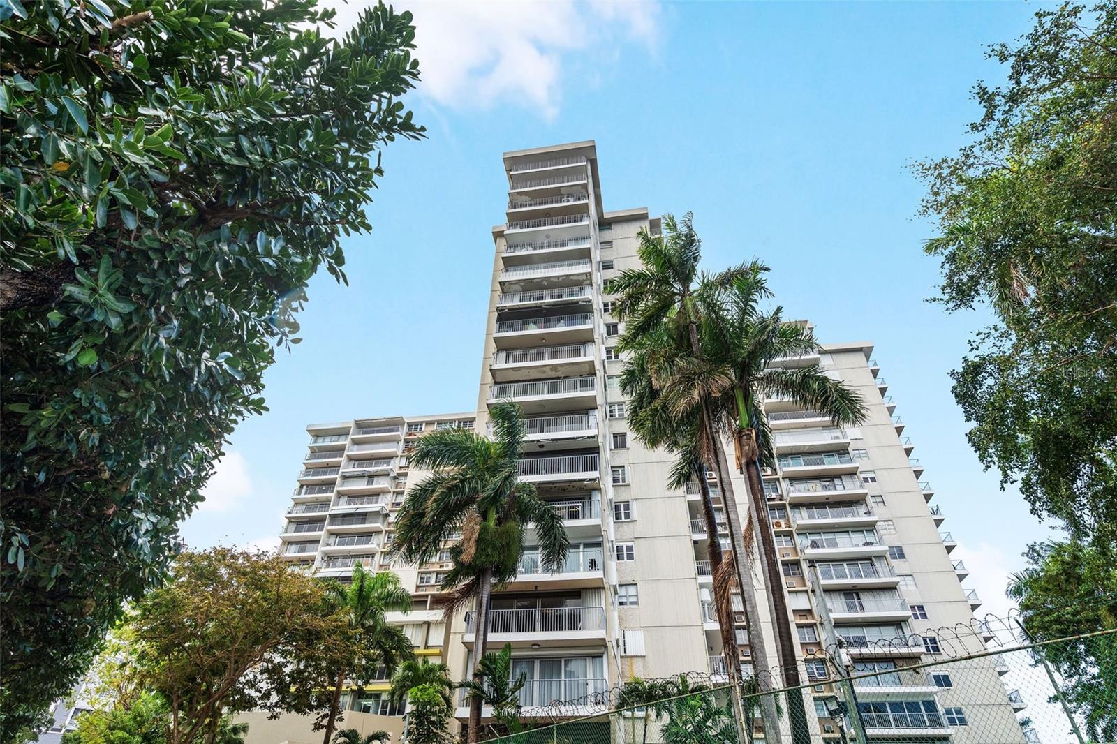 PALMA REAL CONDOMINIUM - Residential Lease