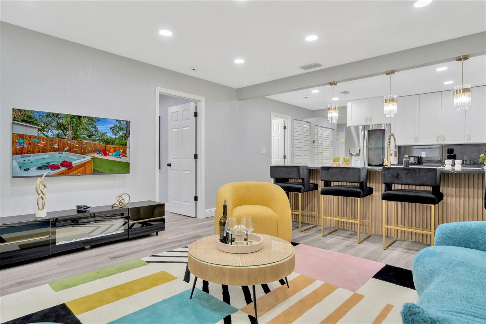 PINE RIDGE - Residential