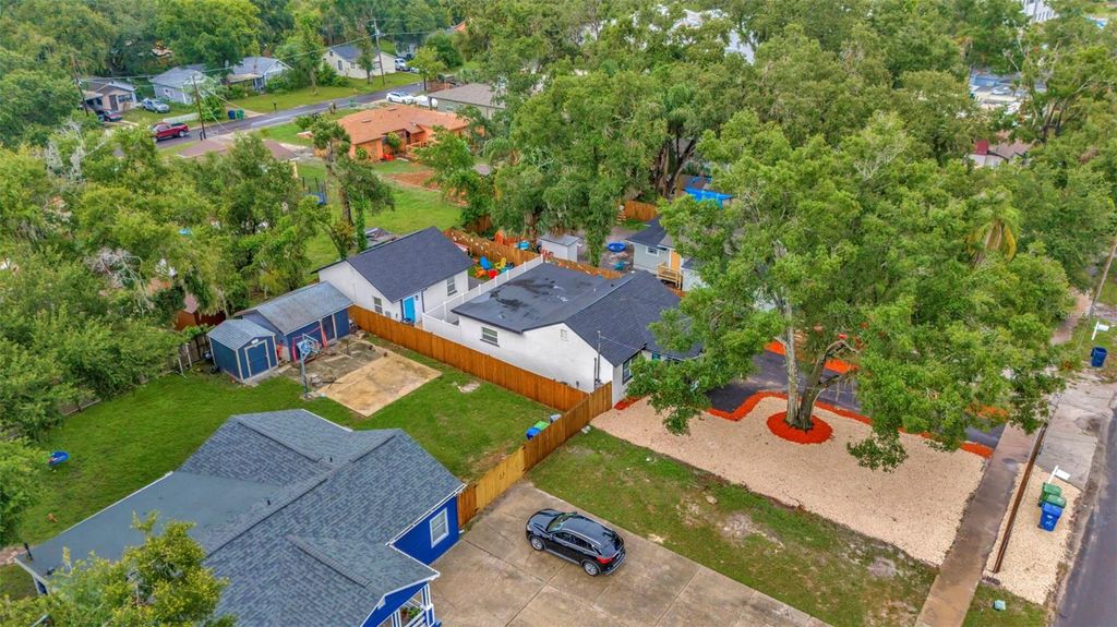 Photo of 2006 E Henry Avenue, Tampa, FL 33610 (MLS # TB8443012)