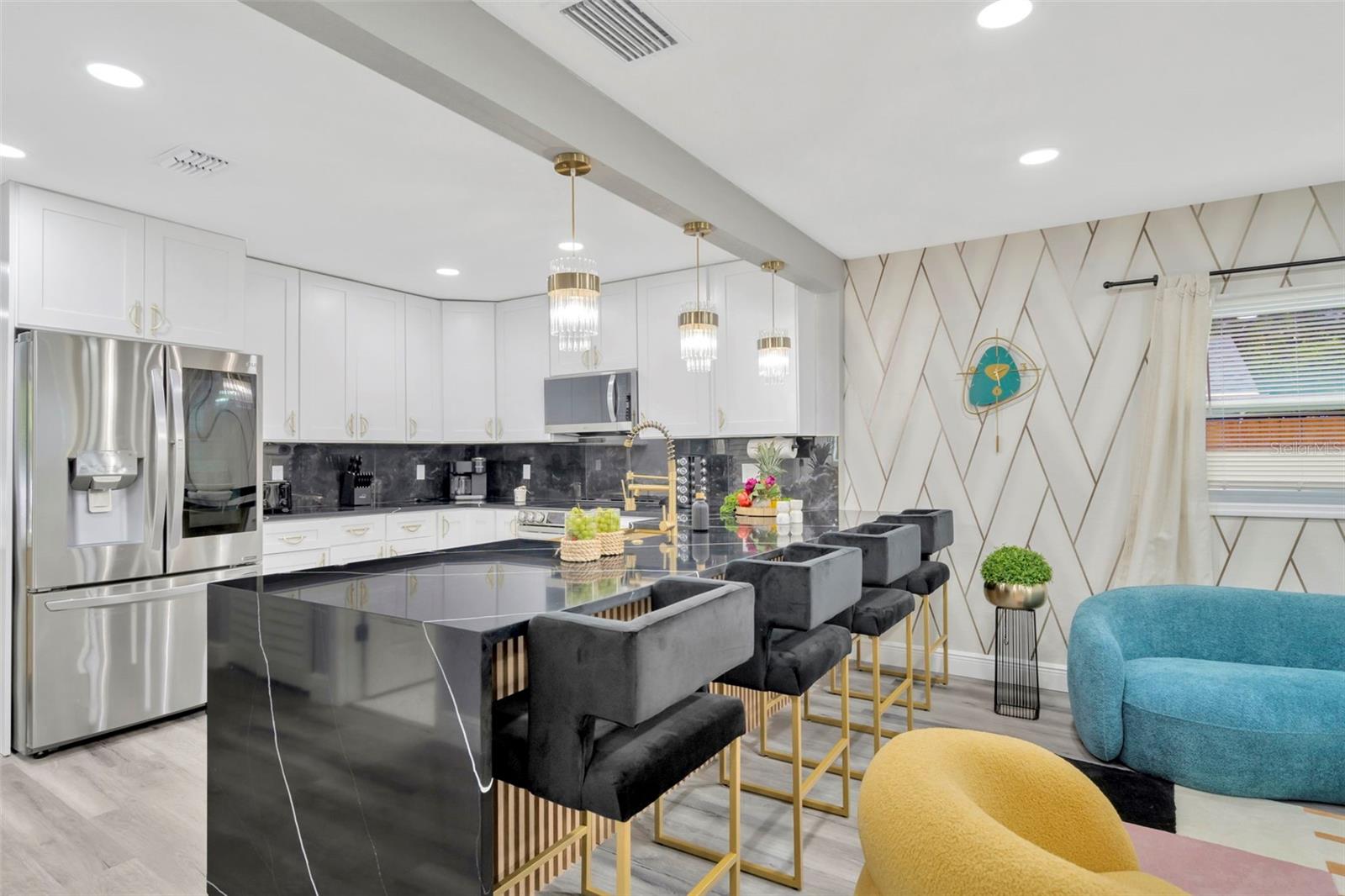 PINE RIDGE - Residential