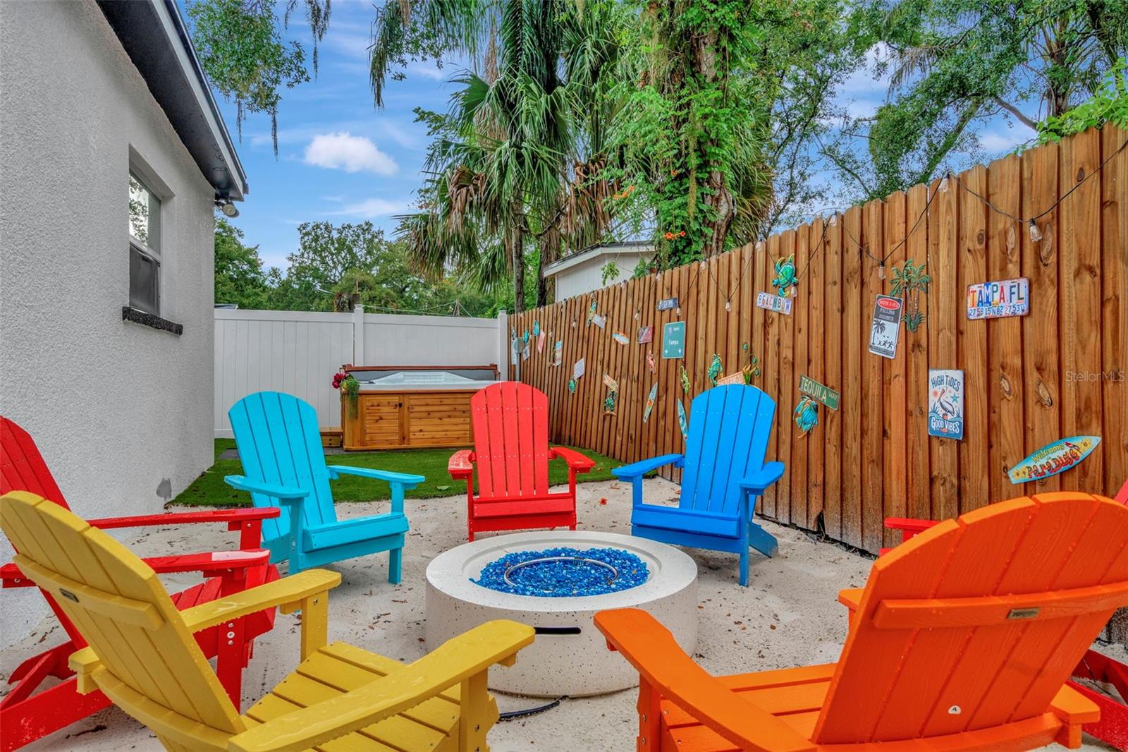 PINE RIDGE - Residential