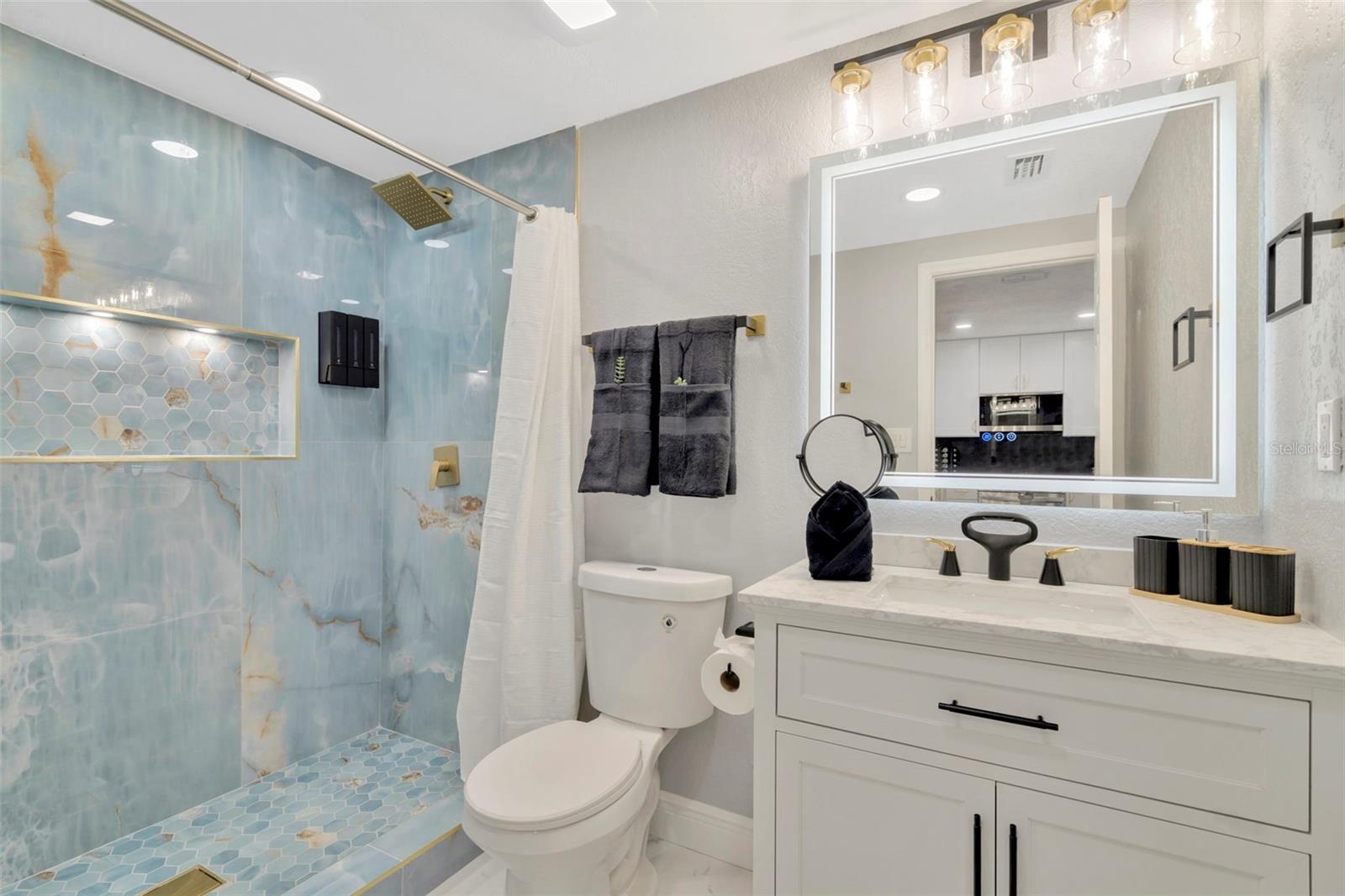 PINE RIDGE - Residential