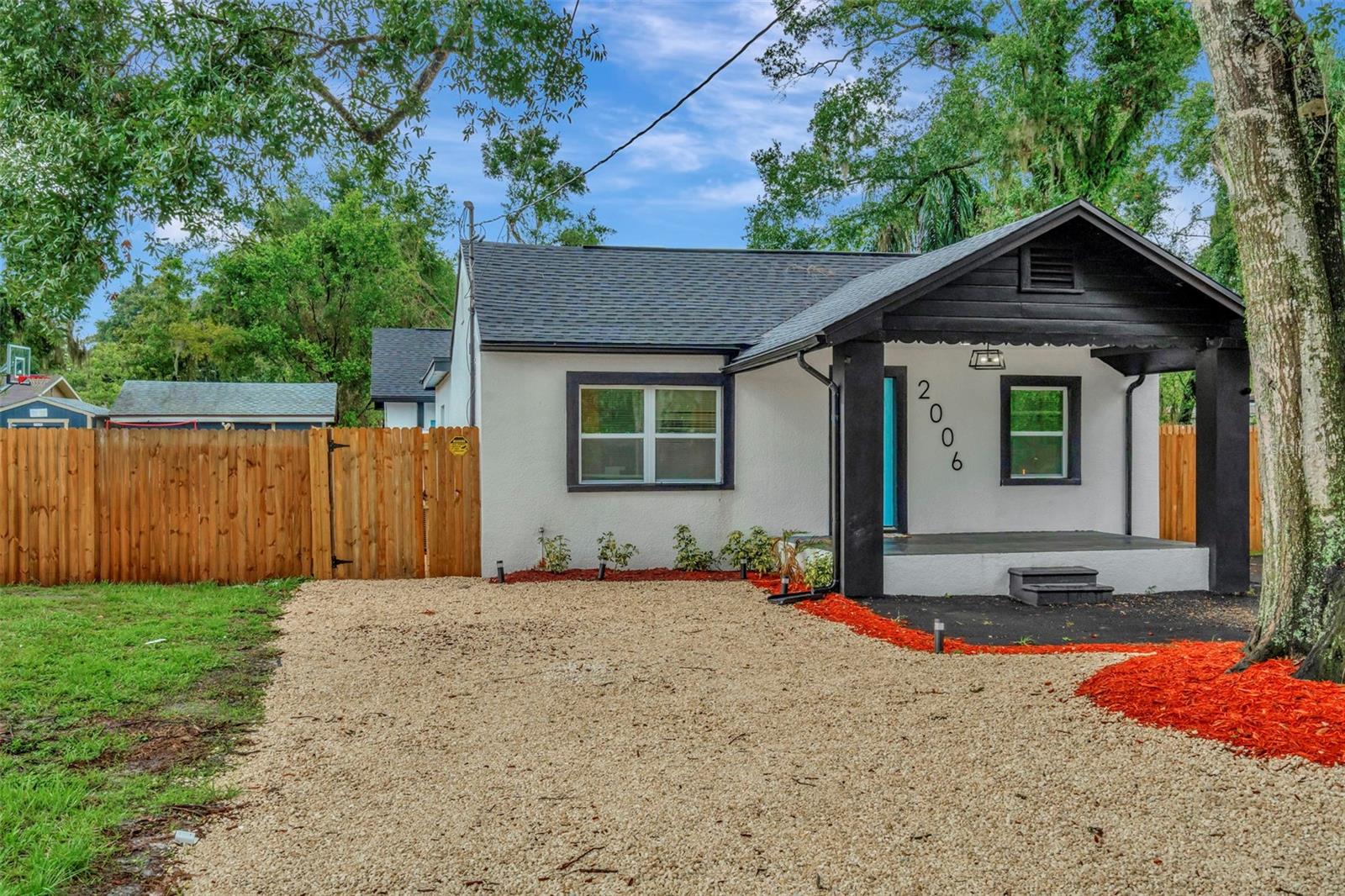 PINE RIDGE - Residential