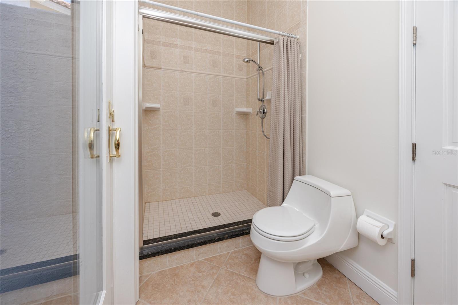 VENETIAN ISLES - Residential