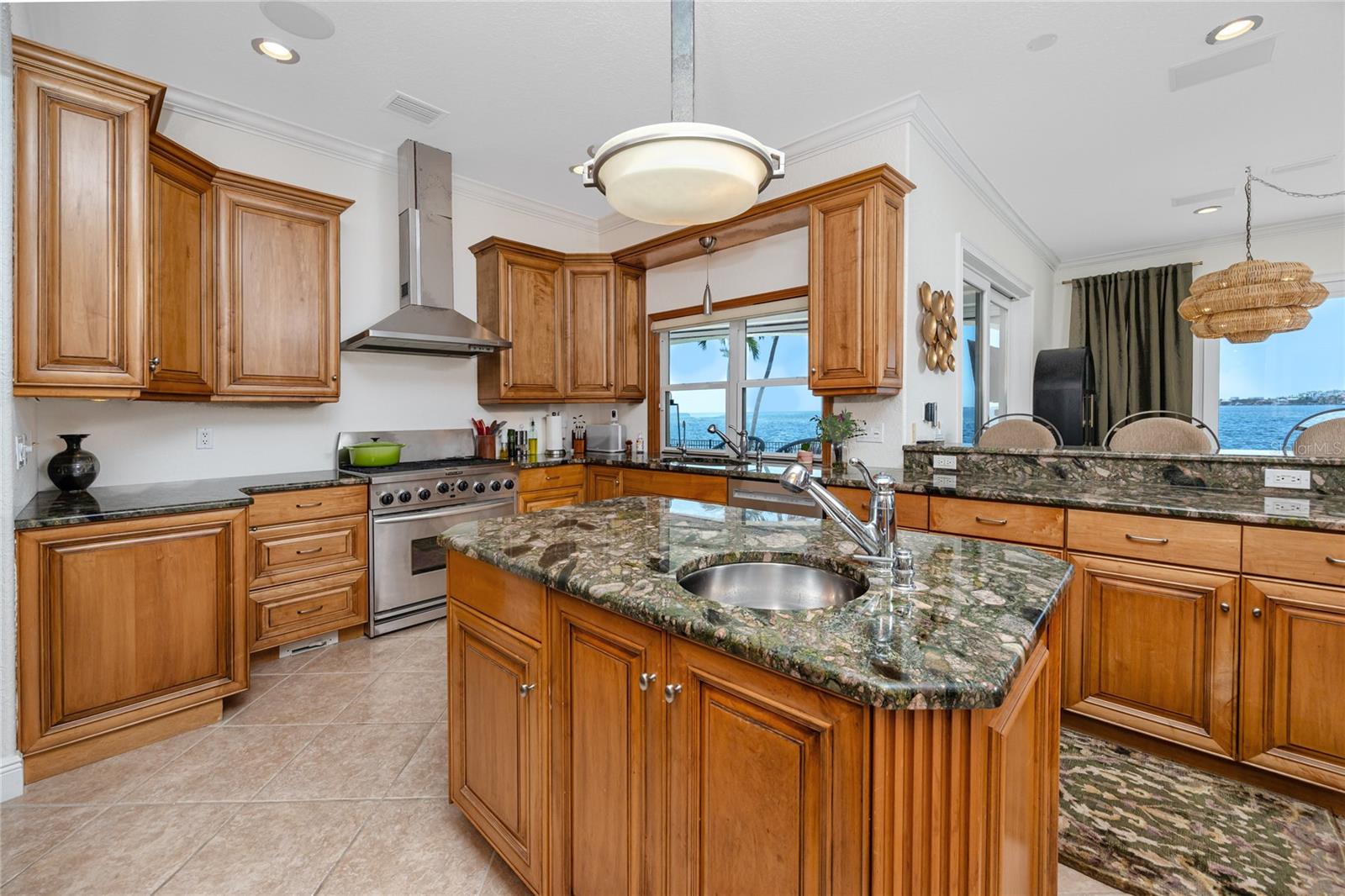 VENETIAN ISLES - Residential