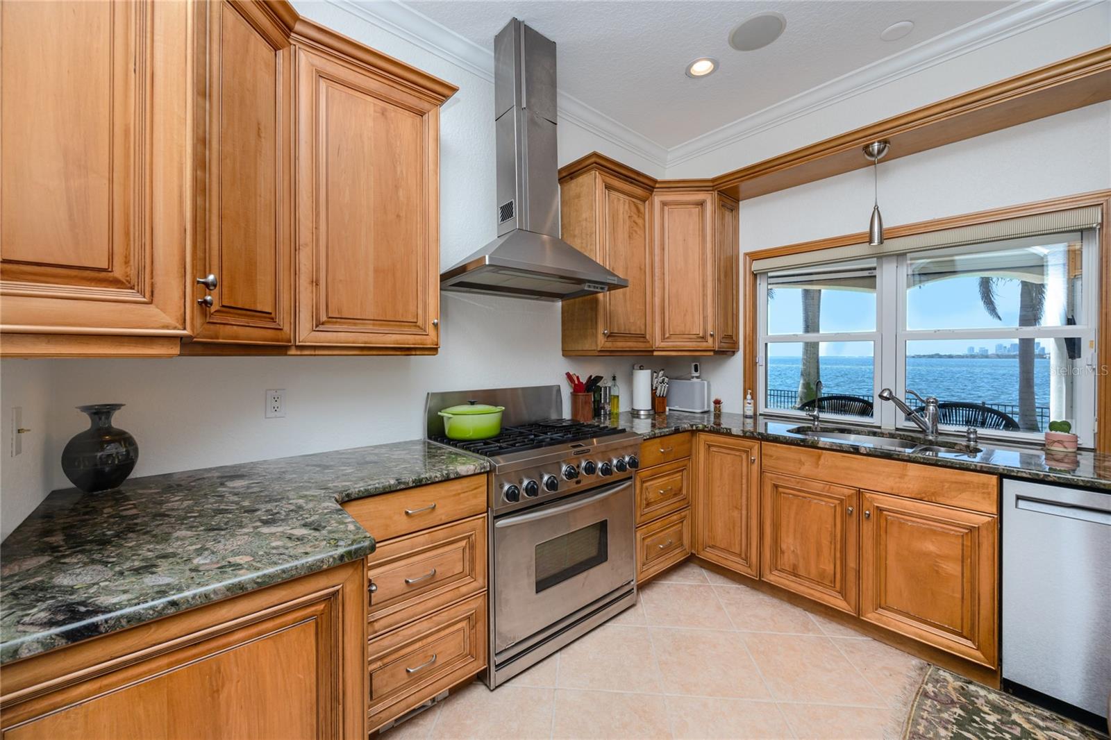 VENETIAN ISLES - Residential