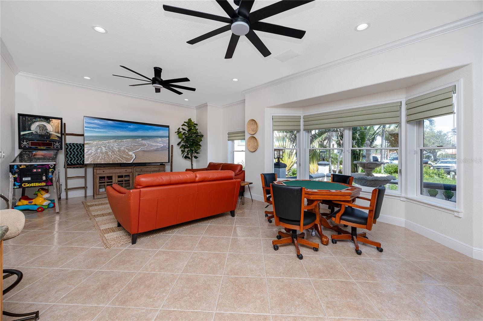 VENETIAN ISLES - Residential