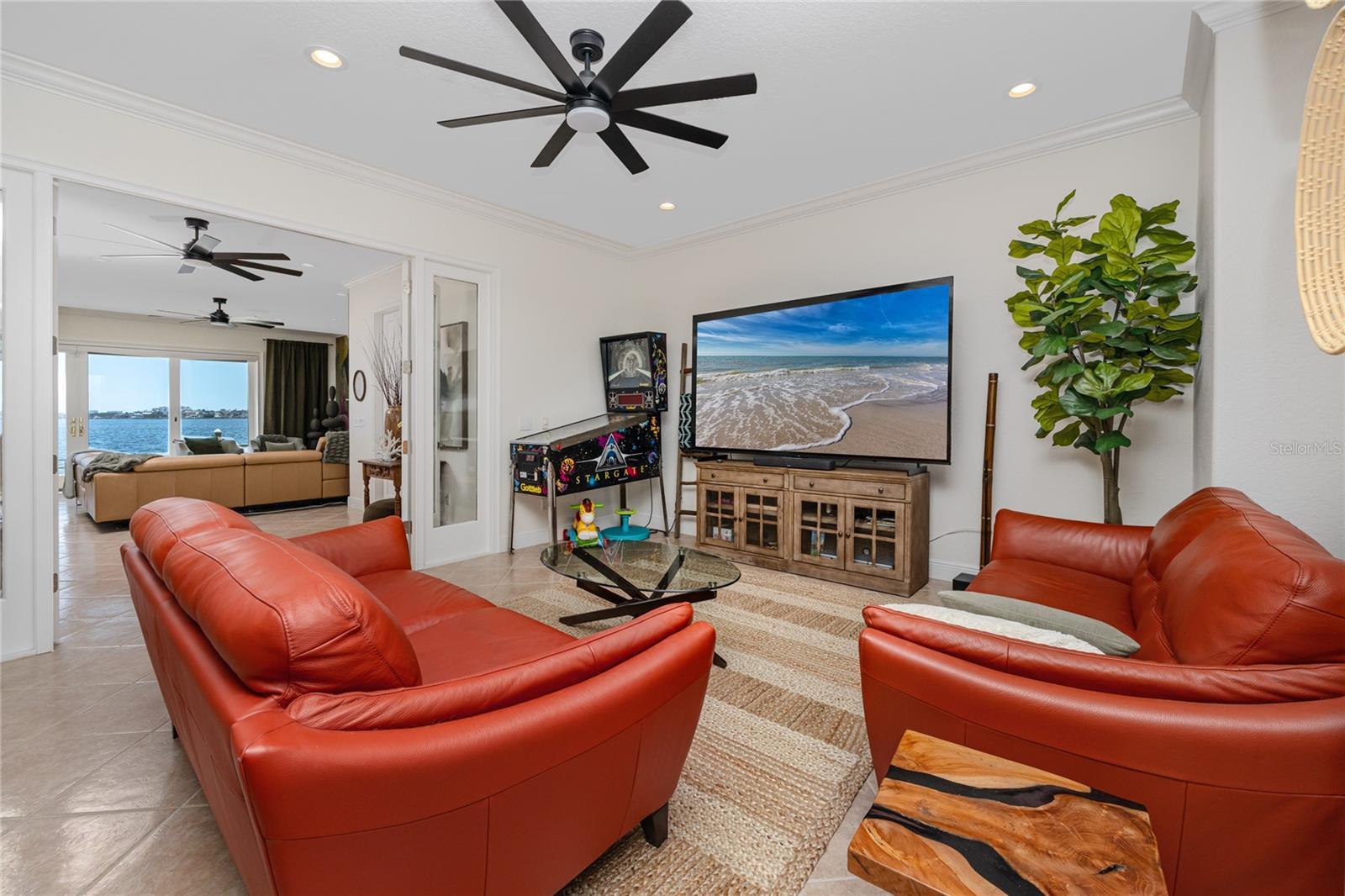 VENETIAN ISLES - Residential