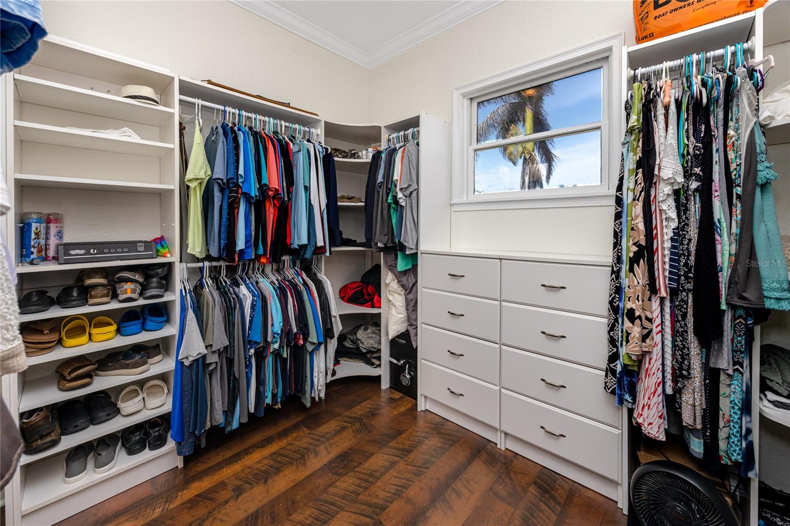 VENETIAN ISLES - Residential