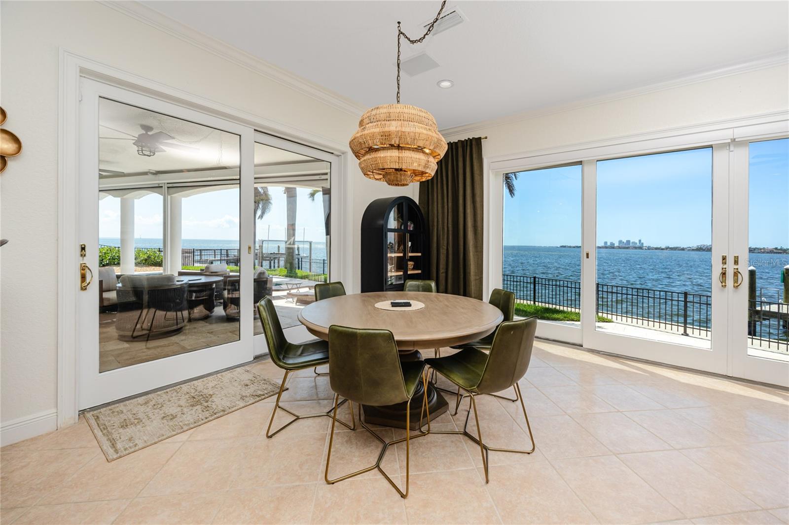 VENETIAN ISLES - Residential