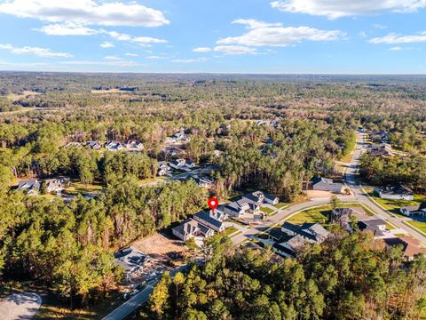 A home in BROOKSVILLE