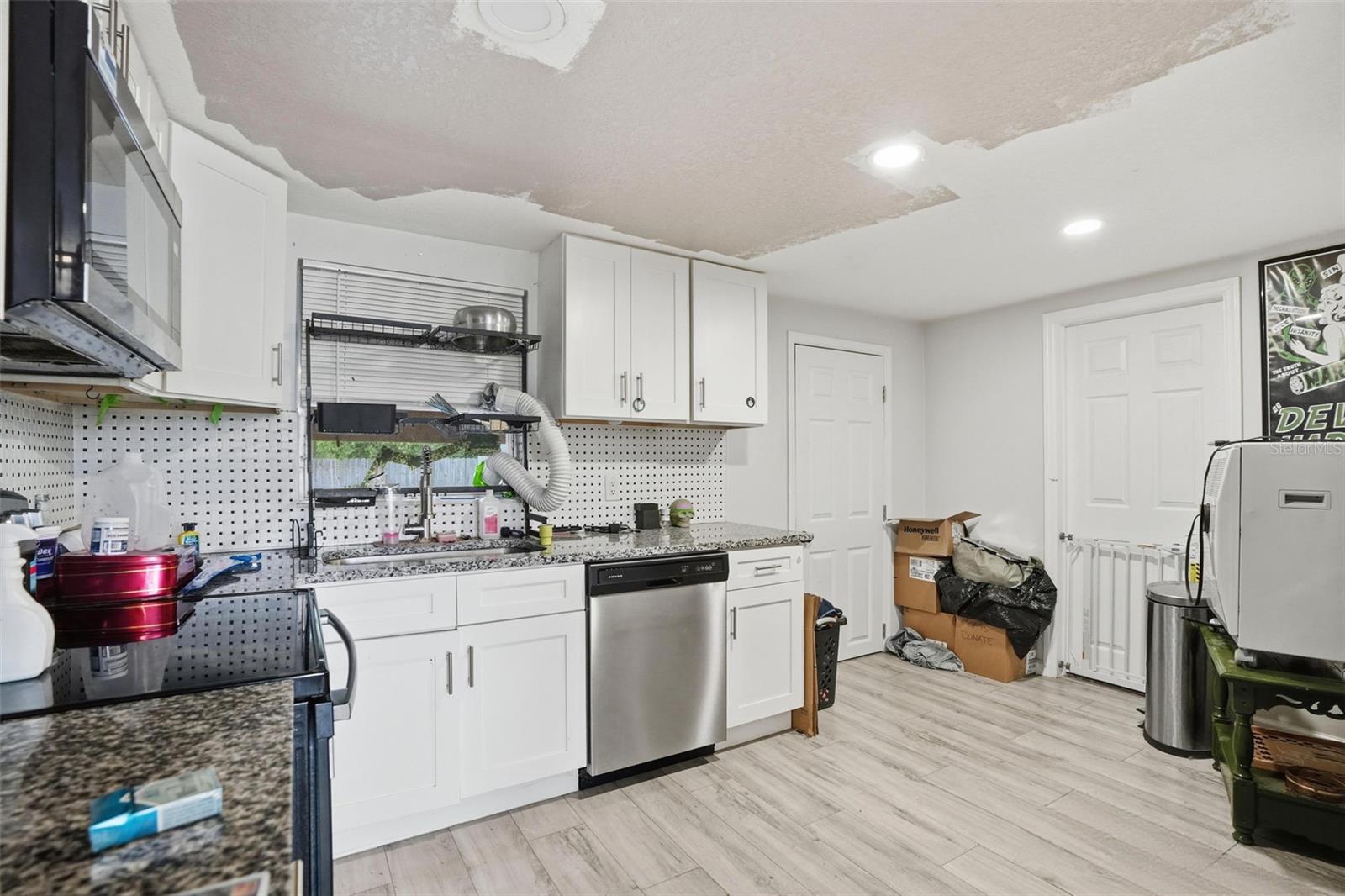 BEVERLY HILLS MARKET AREA - Residential