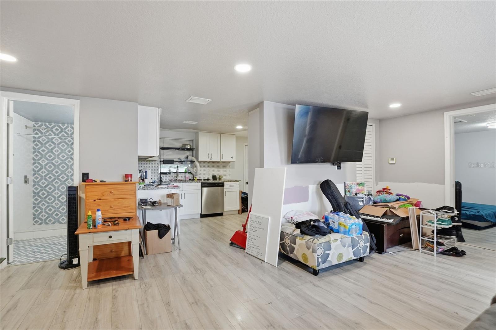 BEVERLY HILLS MARKET AREA - Residential