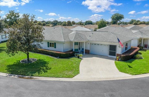 Photo of 13618 SW 111th Circle, Dunnellon, FL 34432 (MLS # OM732591)