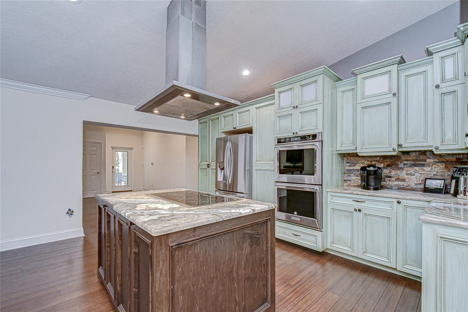 LAKE MAURINE SUB - Residential