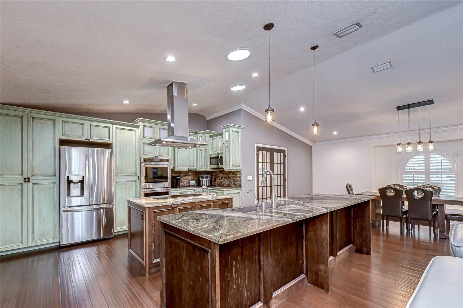 LAKE MAURINE SUB - Residential