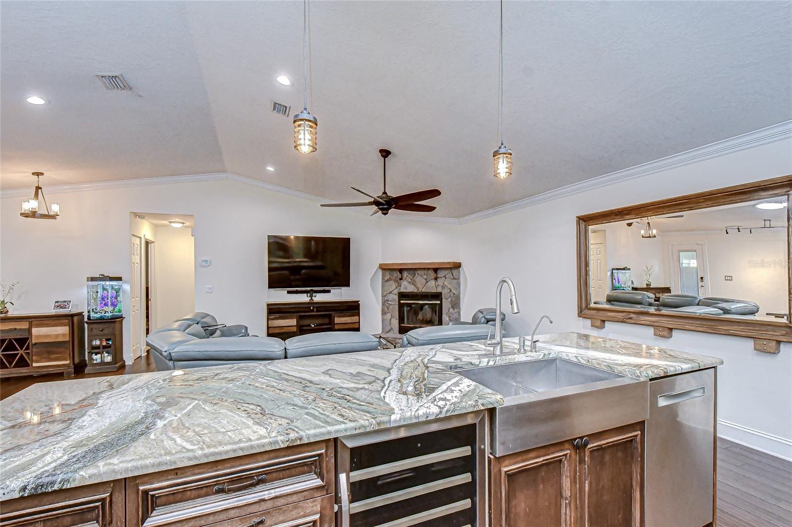 LAKE MAURINE SUB - Residential