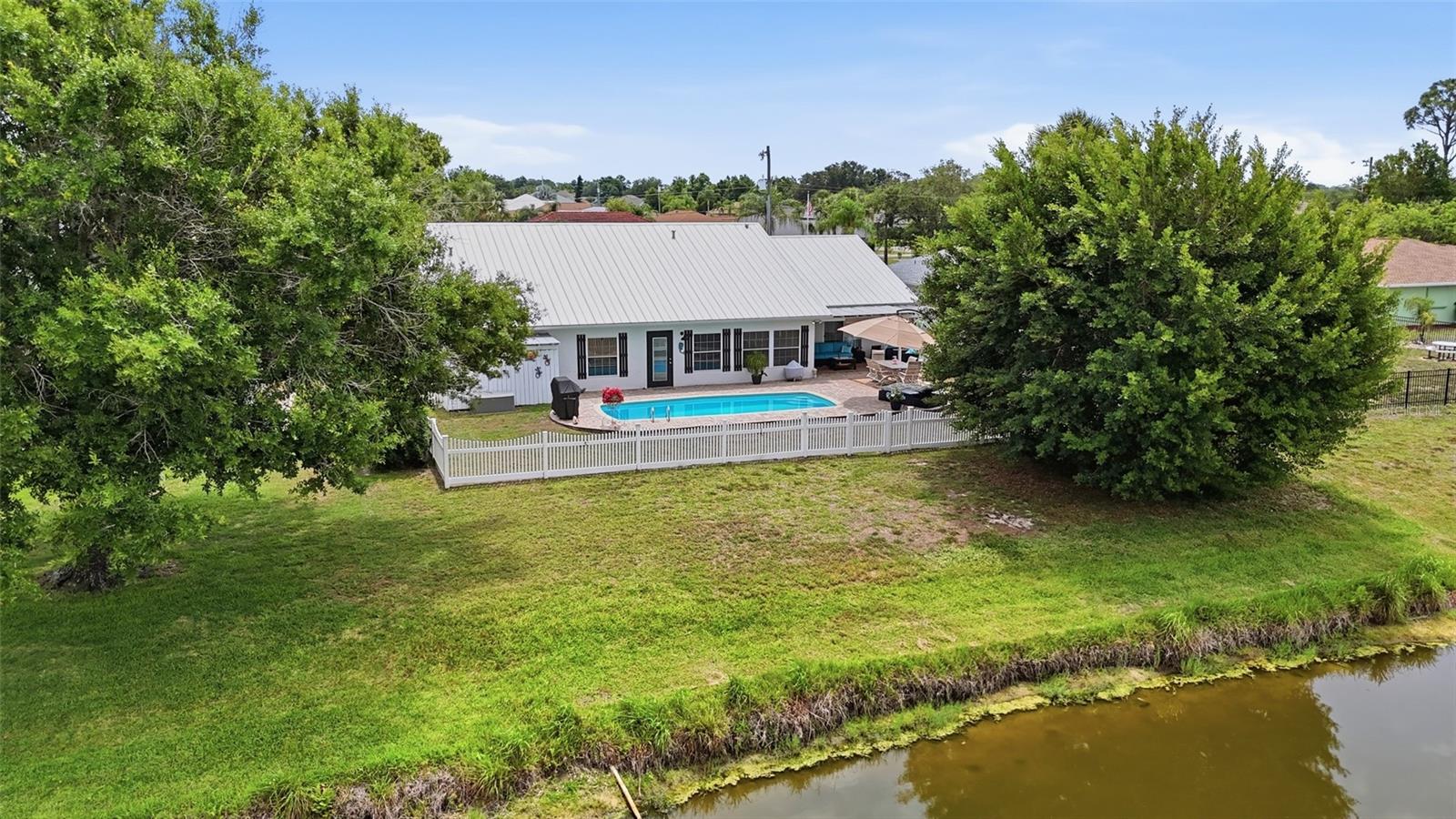 PUNTA GORDA ISLES SEC 20 - Residential
