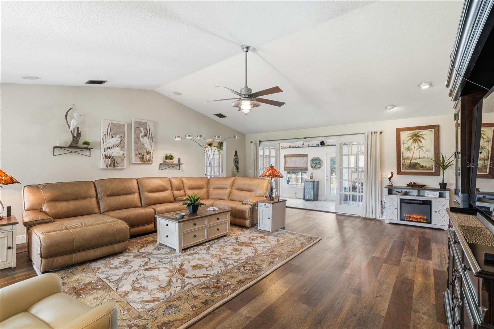 PUNTA GORDA ISLES SEC 20 - Residential