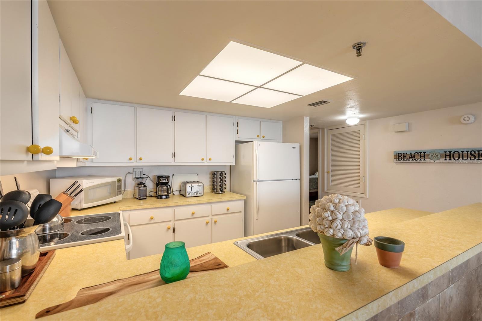 MOONTIDE CONDO - Residential