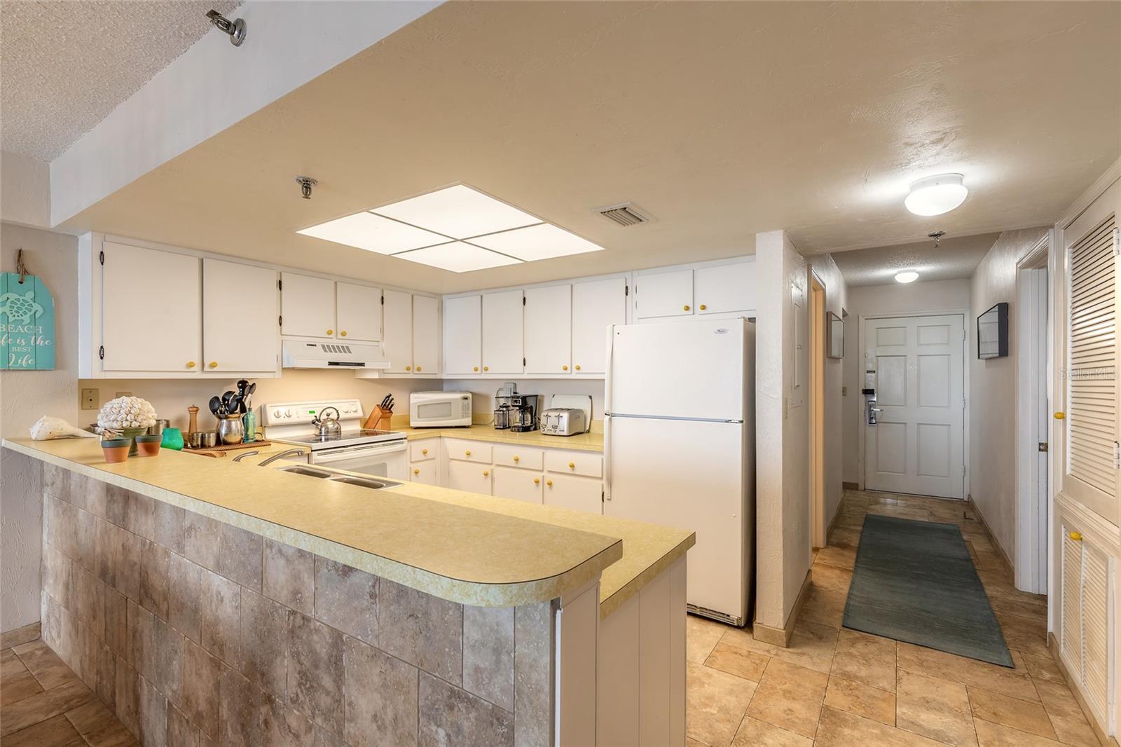 MOONTIDE CONDO - Residential