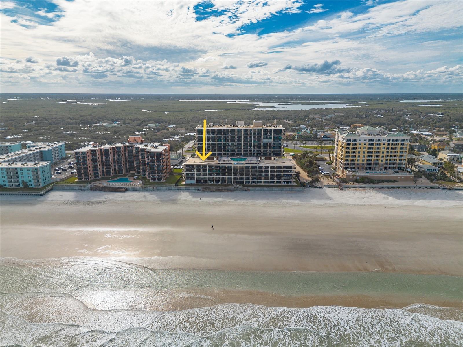 MOONTIDE CONDO - Residential